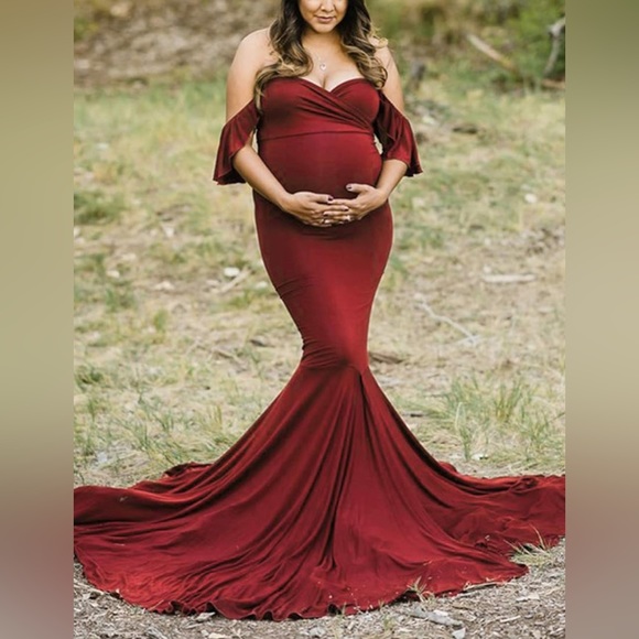 Mermaid Maternity Gown - Picture 5 of 13